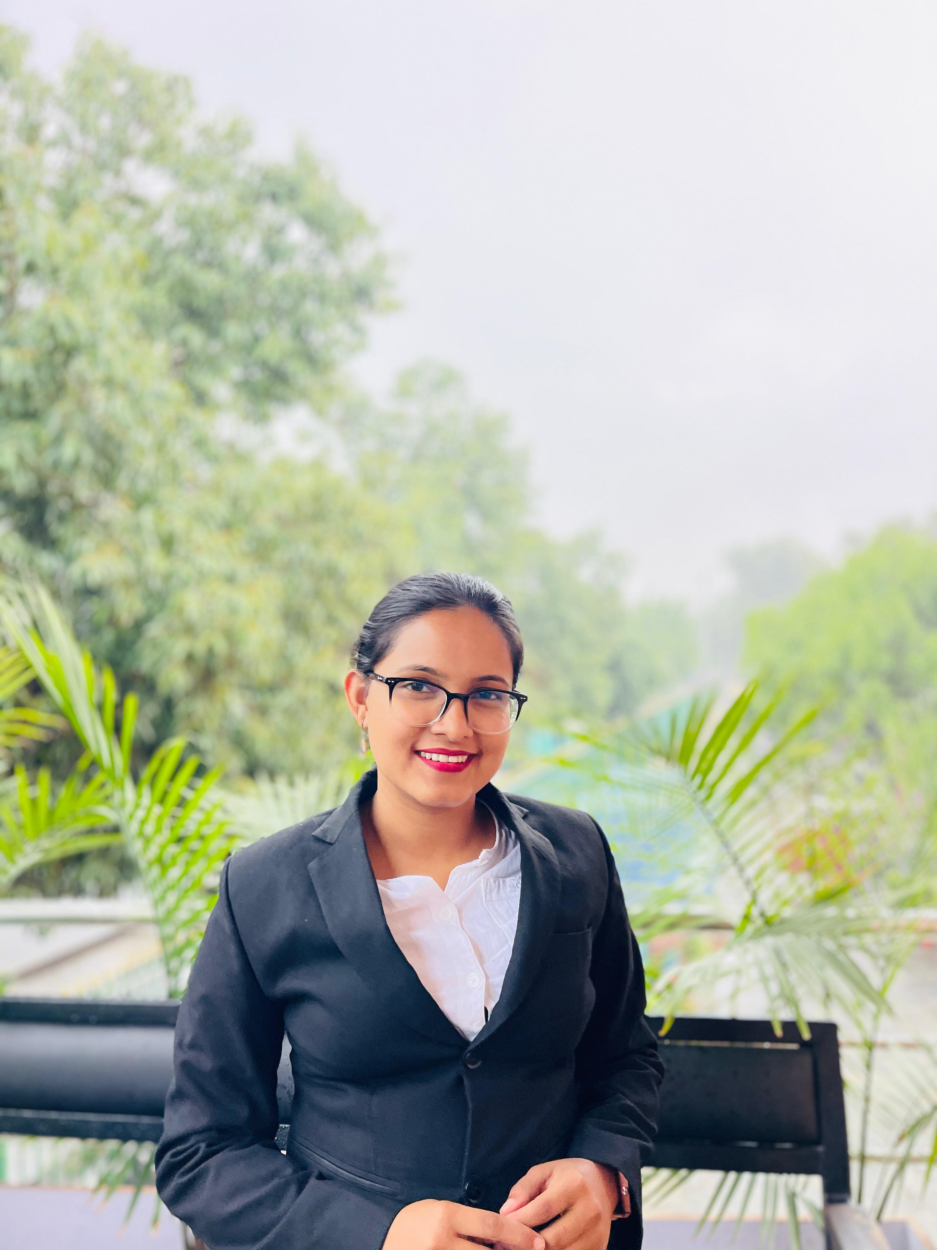 Author Jasmine Ojha